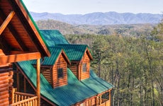 Log cabin in Tennessee with Smoky Mountains view